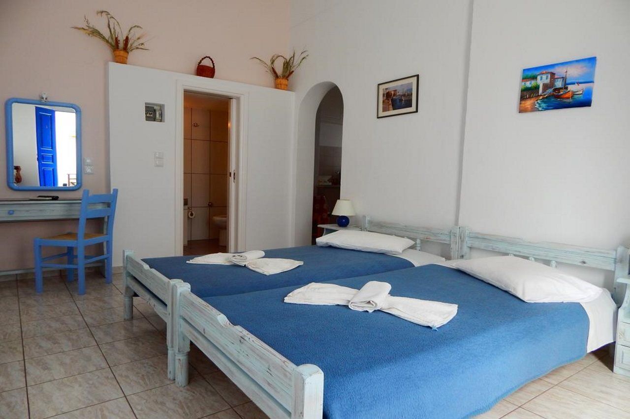 Evgenia Rooms And Apartments Folegandros Town Exterior photo